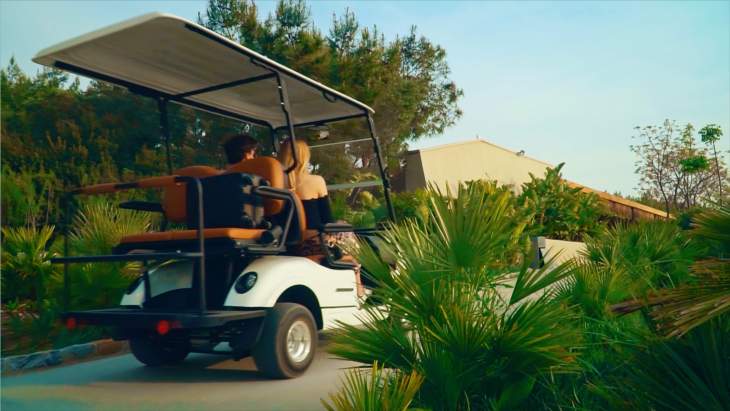 Re-Car ile Tanışın: Golf Sahalarının ve Tesislerin Vazgeçilmezi Golf Aracı Çözümleri