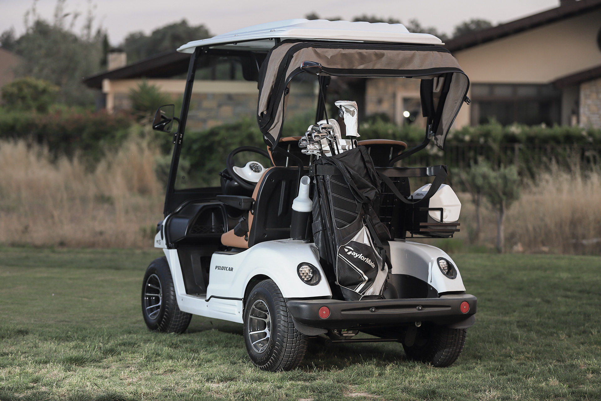 Re-Car PC-2 ile Sahalarda ve Tesislerde Yeni Nesil Konfor: Elektrikli Golf Aracı